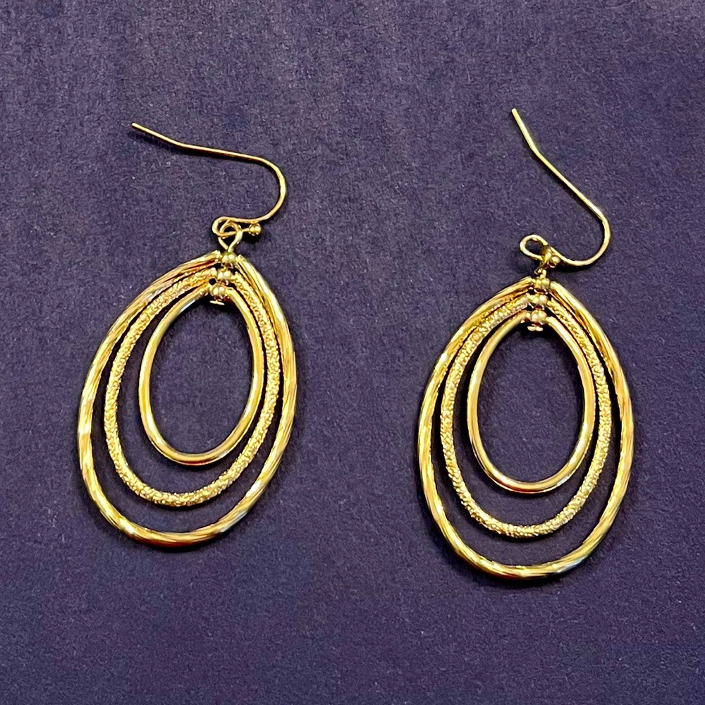 Gold three ring hoop earrings